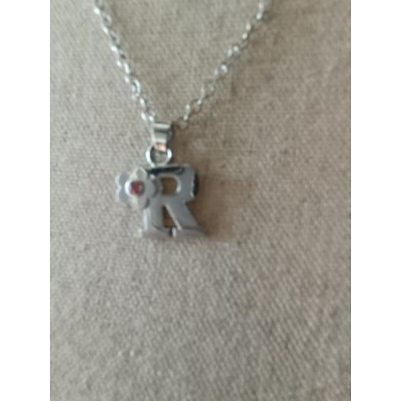 COLLIER "R" FLEUR 50CM ARGENT