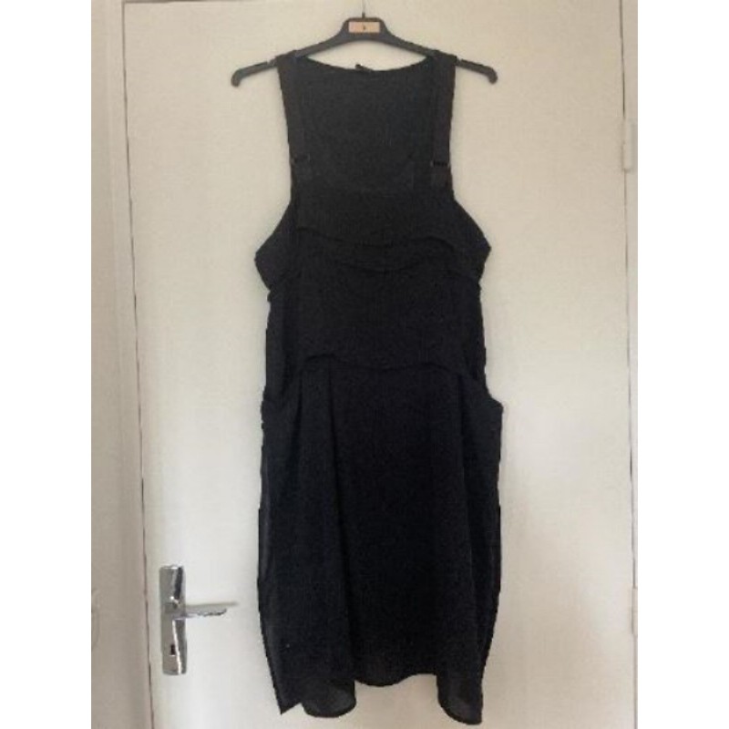 Robe noire IKKS taille 40