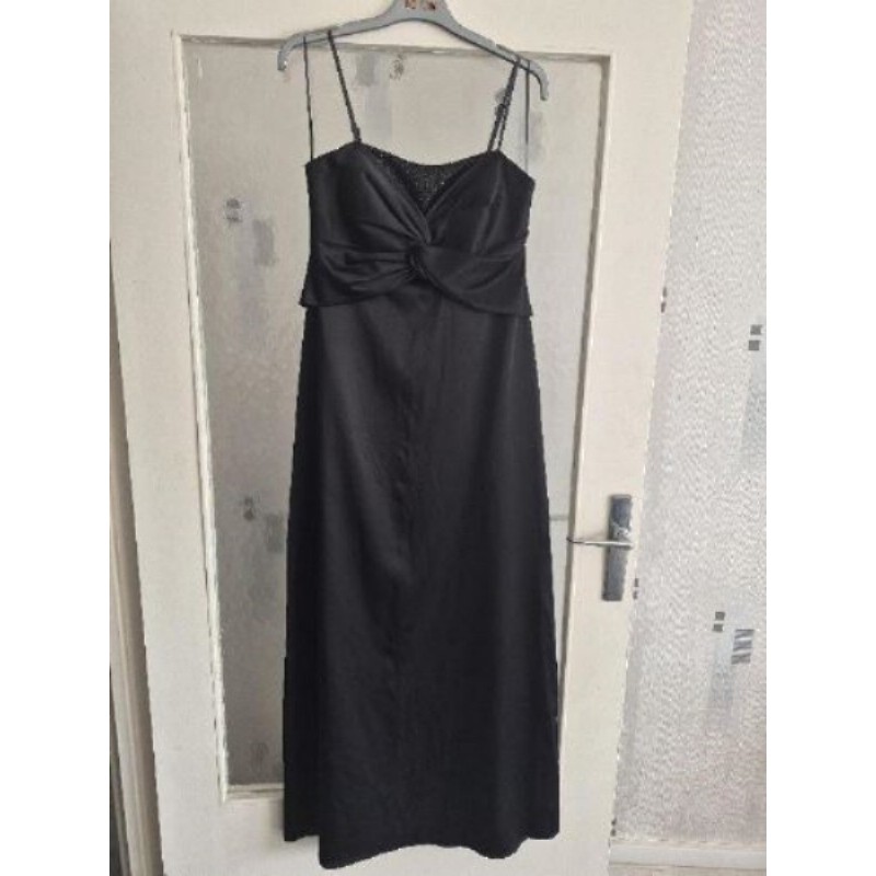 Robe de soirée satin noir taille 40