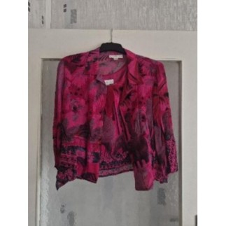 Chemisier et débardeur...