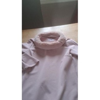 Robe rose col fourrure...