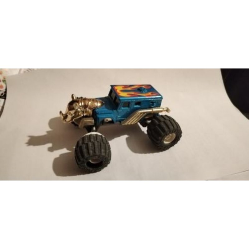 Voiture miniature ancienne années 80  majorette Extranimals Rhino n°2104 Monster Truck avec 2 essieu