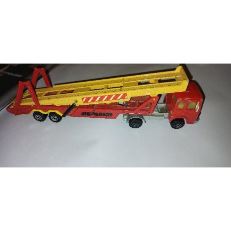 Majorette ancien jouet miniature VINTAGE Camion porte voiture (remorque détachable)  Saviem Renault 