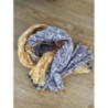 Écharpe  orange gris motifs feuilles 