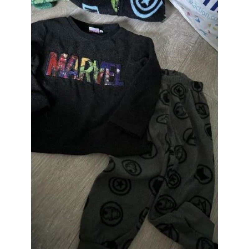 Pyjama Marvel noir et gris 2 pièces 4 ans 