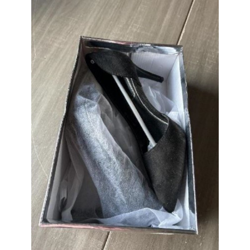 Chaussures noires femme neuves talon taille 39 