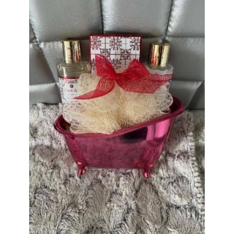 Grande baignoire rouge/gel douche/lait/vanille