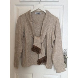 Pull beige La femme moderne...