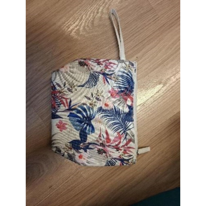 Pochette Yves Rocher