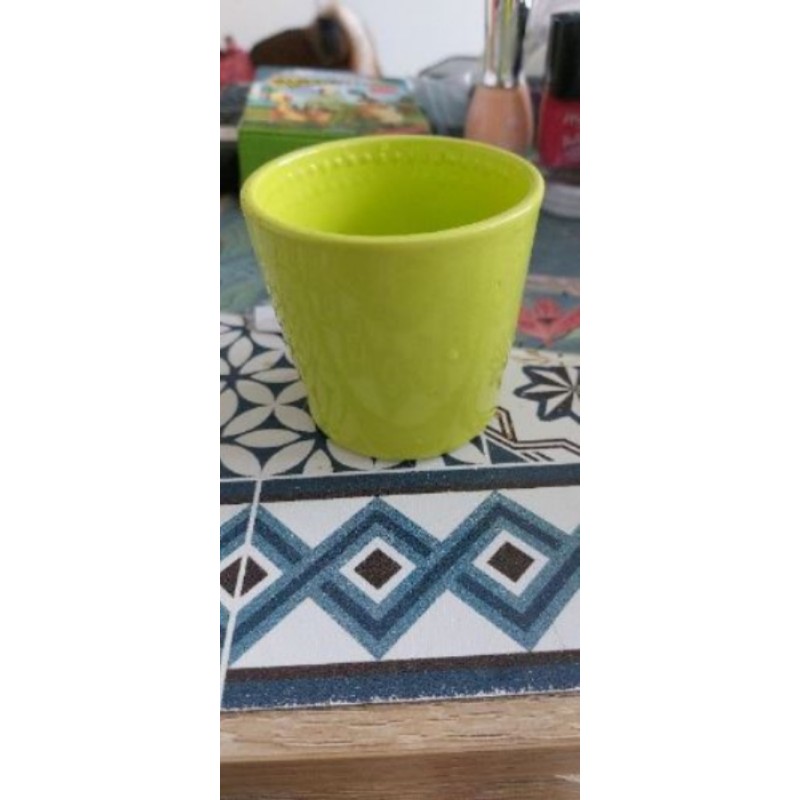 Petit pot pour plante 