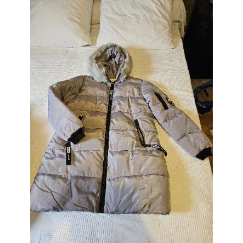 Doudoune grise correspond taille M