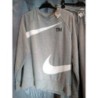 NIKE sweat gris T.M (bas vendu séparément)