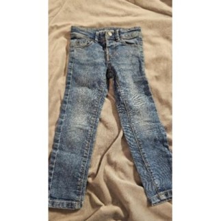 Jean flle étoile Kiabi 3 ans