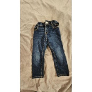 Jean garçobn Okaïdi Slim 3 ans