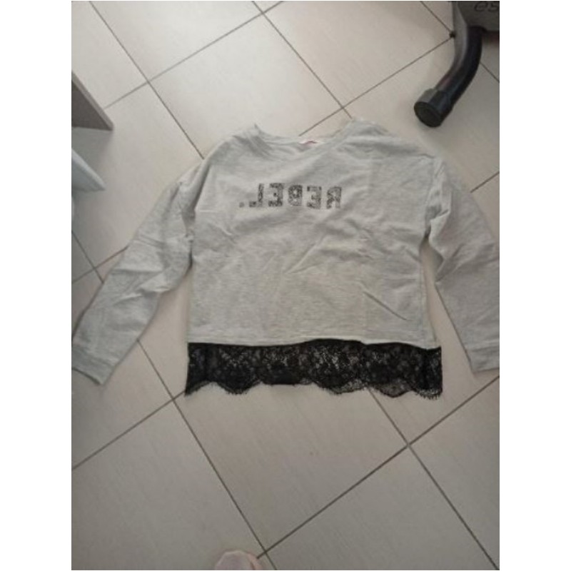 Pull gris et dentelle rebel taille L