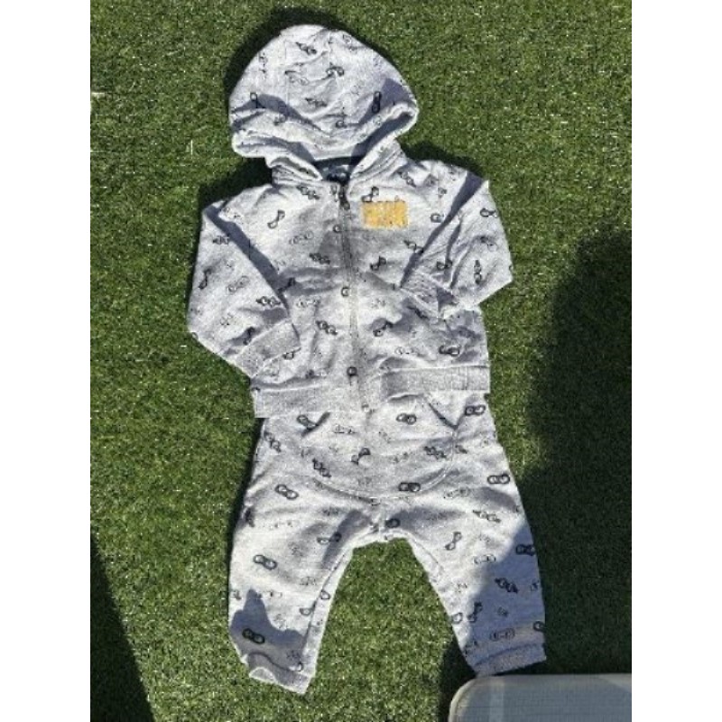 Ensemble Gris motifs Héros Kiabi 9-12M