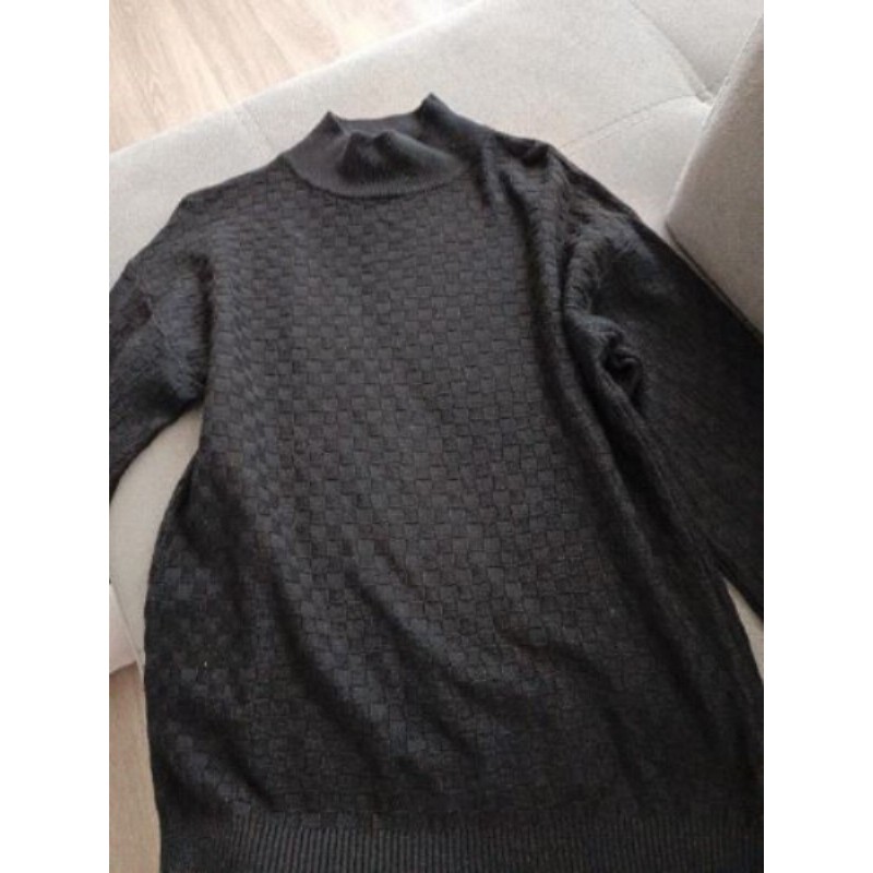 Pull noir 