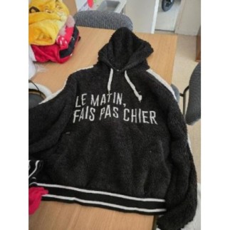Pull taille XL 