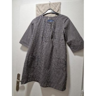 Robe à carreaux bleu et...