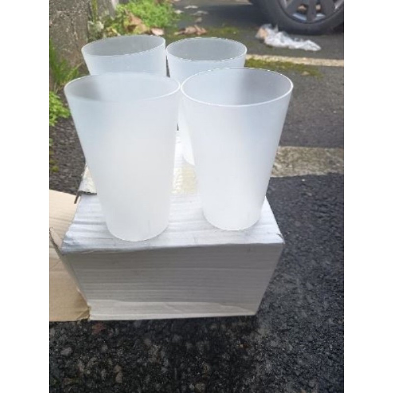 Lot de 4 verres Plastique 