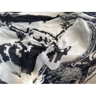 Foulard. Ikks écru noir 