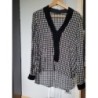 Chemise  noir/blanc col et manche velours  marqué Zara taille M très bon etat