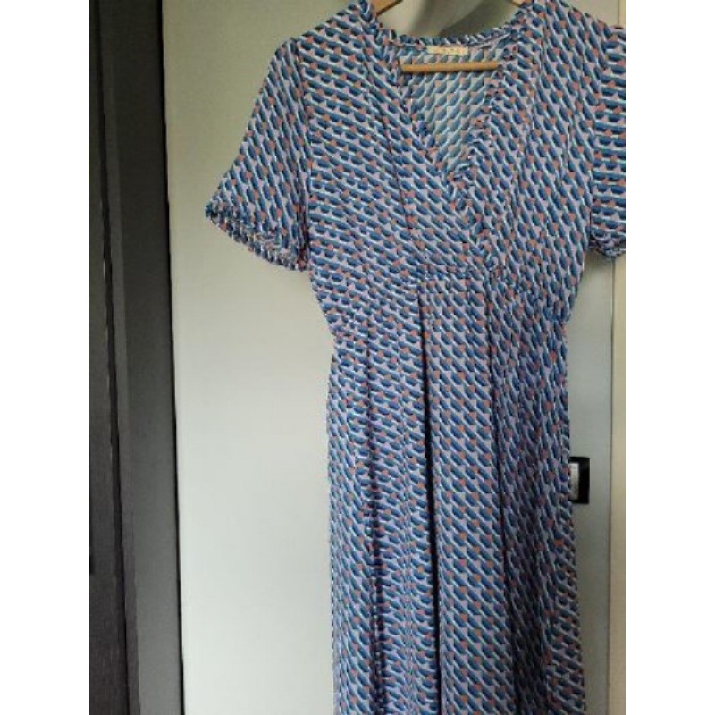 Robe NEUVE Fluide longue marque Lili et  Lola  tailleM imprimé geométrique 