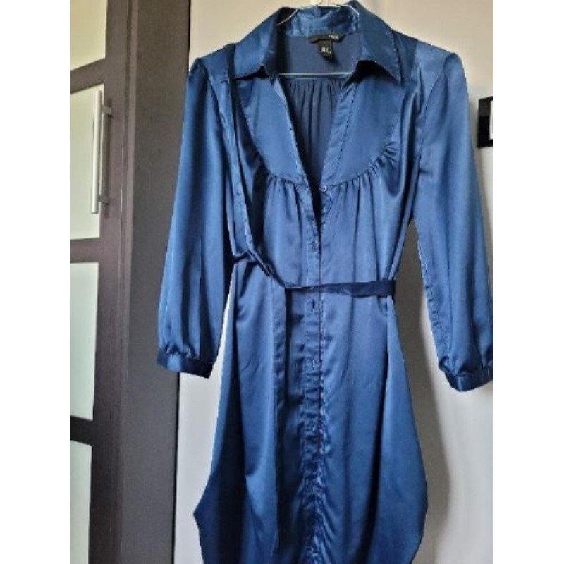 Blouse bleue ou robe courte bleu fluide marque HETM taille 38