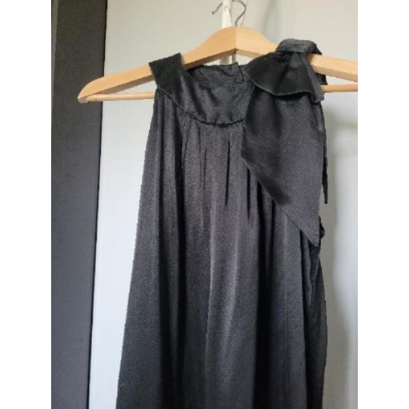 Robe noire habillée nœud sur épaule taille Marque NAF NAF  taille S/M