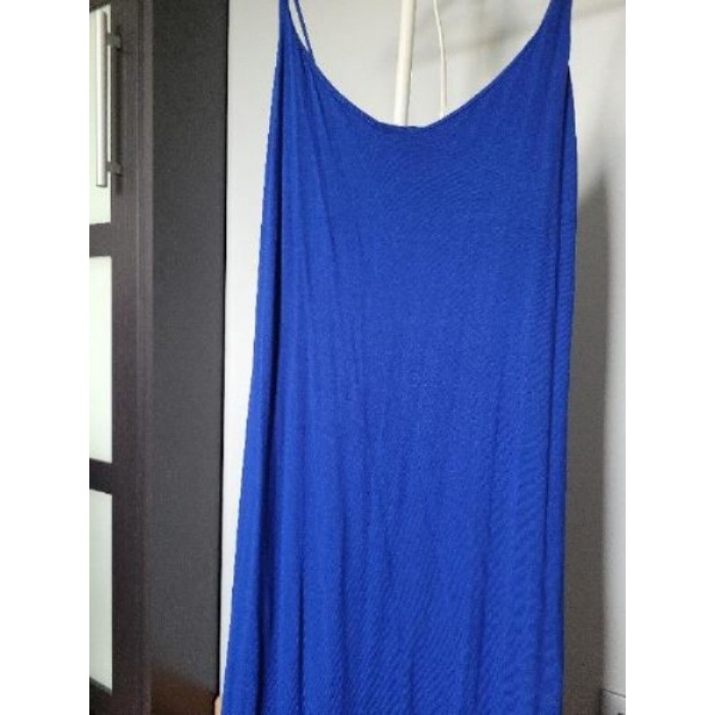 Robe bretelles fines bleu roi fluide taille 