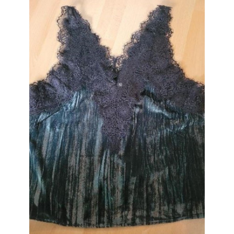 Top velours Zara neuf avec étiquettes velours froissé vert collection actuelle taille M