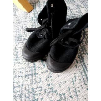 Bottines noires en toile...