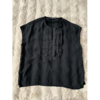 Blouse sans manches noire...