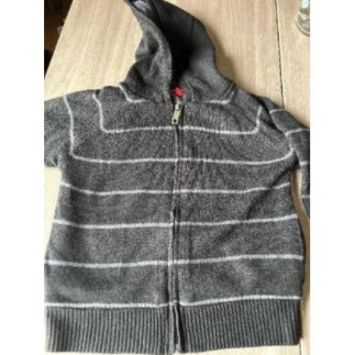 Veste noire et grise...