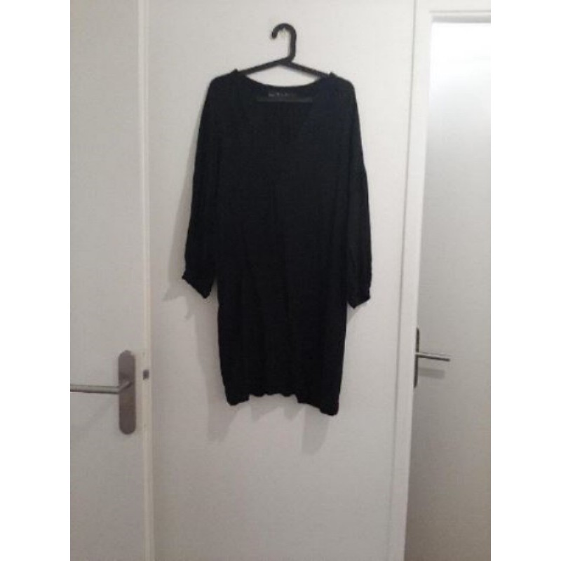 Robe noire Zara TM
