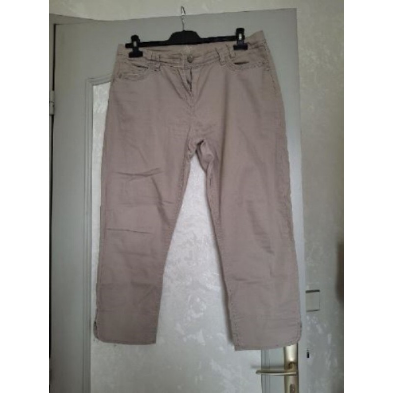 PANTACOURT BEIGE FEMME "PATRICE BREAL" TAILLE 42