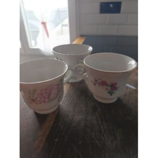 Lot 3 tasses petites fleurs 
