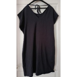 Robe T-shirt noire T44