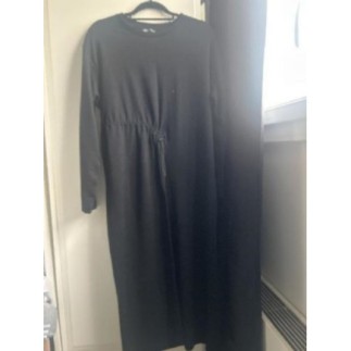 Robe noire Zara taille M 