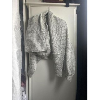 Pull cape gris noir blanc...