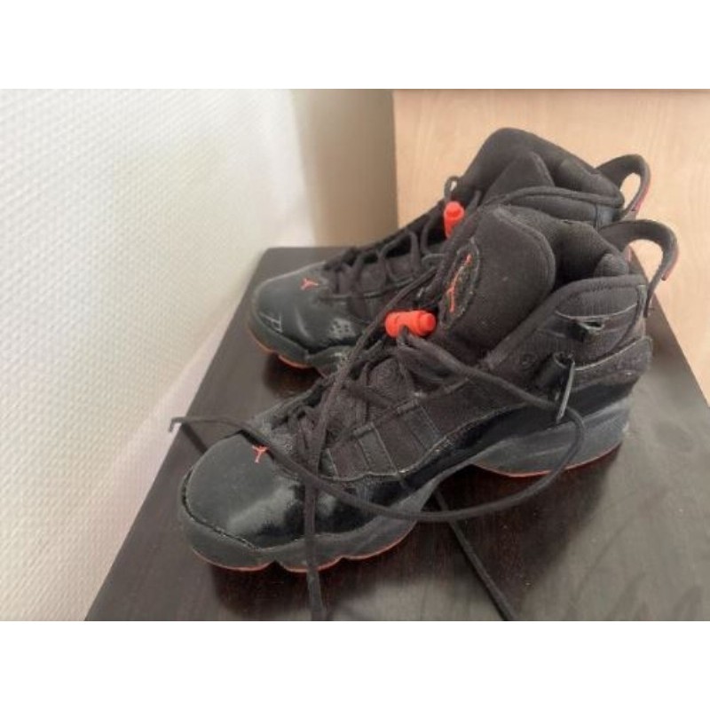 Basket Jordan taille 38.5