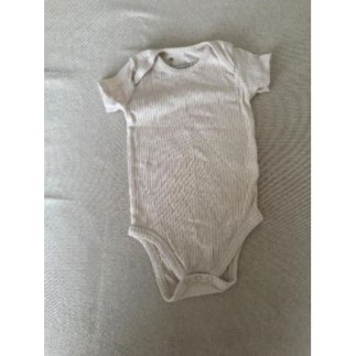 Lot 3 body’s 6 mois