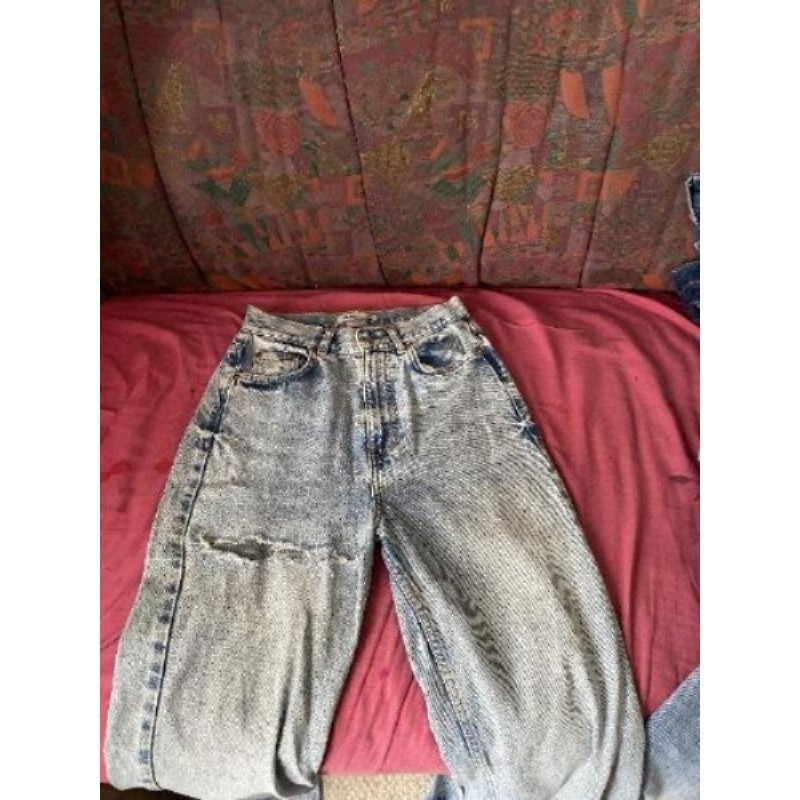 Jean bleue pull & bear taille 34