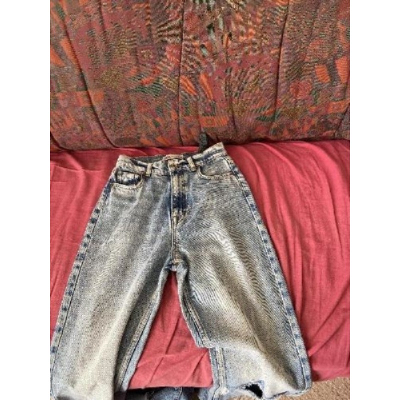 Jean Zara troué taille 34