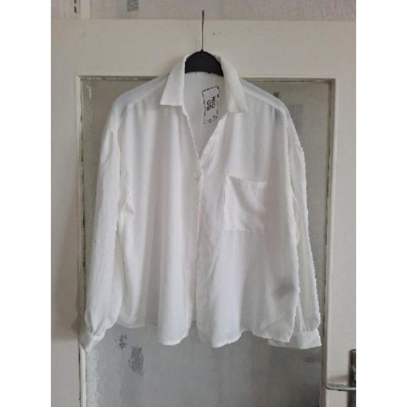Chemisier blanc neuf tissu crepe taille 46