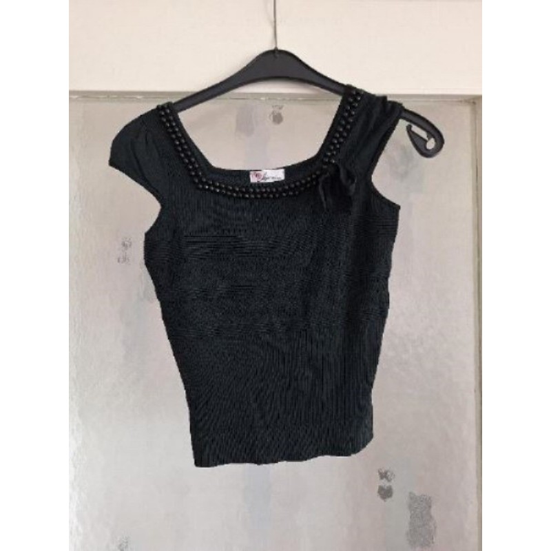 Debardeur noir pret du corp  perle taille L 