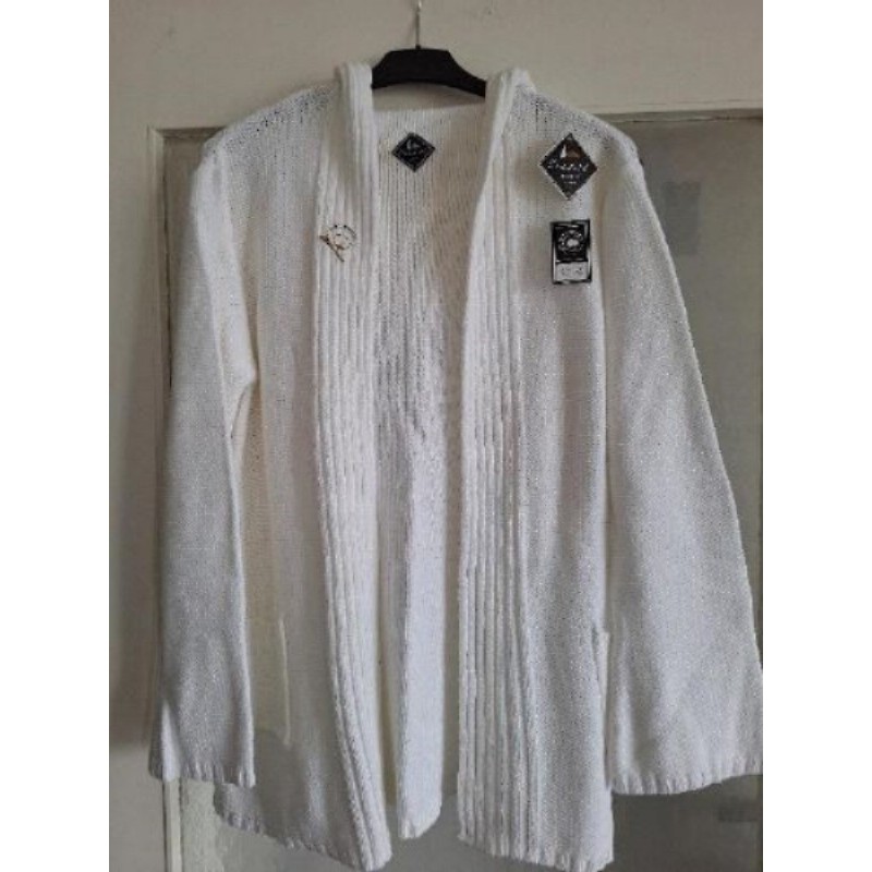 Gilet à capuche marque "Blanc du Nil" neuf taille L / XL