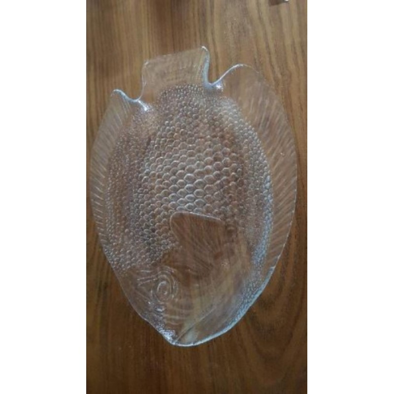 Plat forme poisson en verre. 