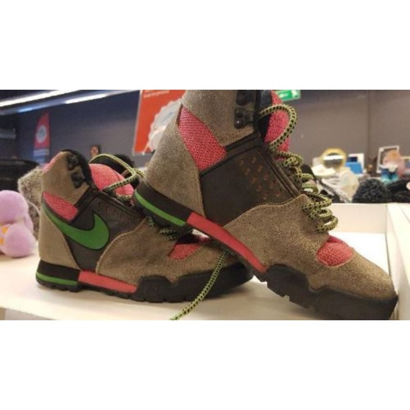 Chaussures  Nike taille 38,5