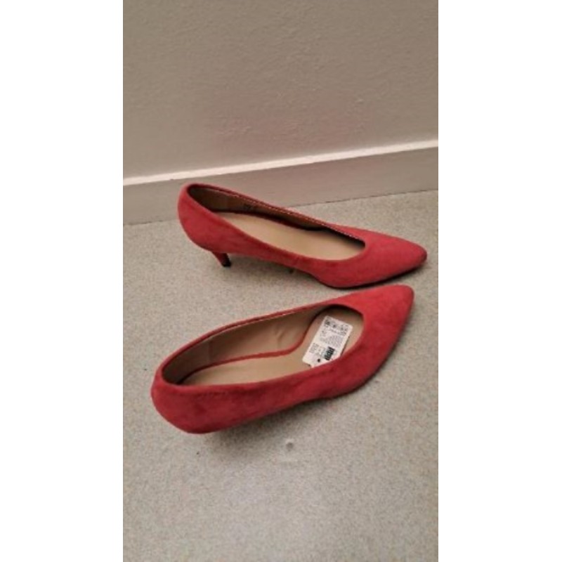 Escarpins neuves Esprit corail cuir de chèvre taille 38